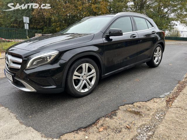 Mercedes GLA
